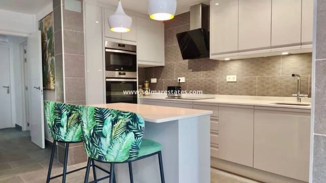 3 soveværelse Bungalow til salg i Villamartin, Orihuela med swimmingpool - € 295.000 (Ref: 9854607)
