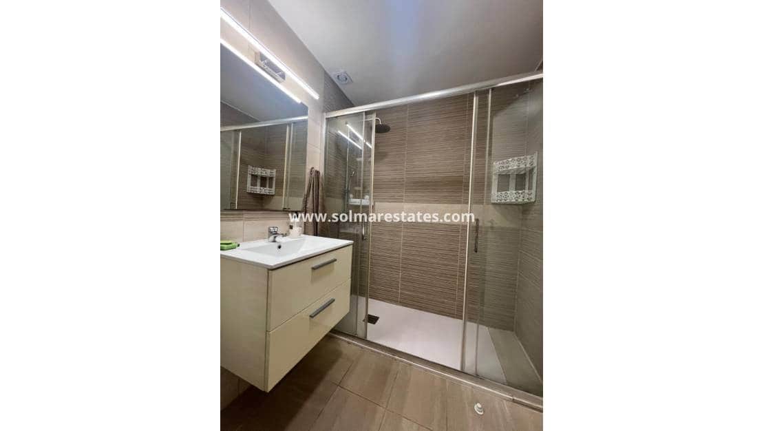 2 soveværelse Lejlighed til salg i Playa Flamenca - € 136.000 (Ref: 9854608)