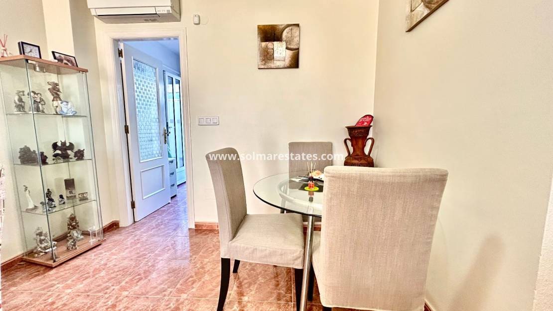 2 quarto Apartamento para venda em La Zenia com piscina - 190 900 € (Ref: 9854609)