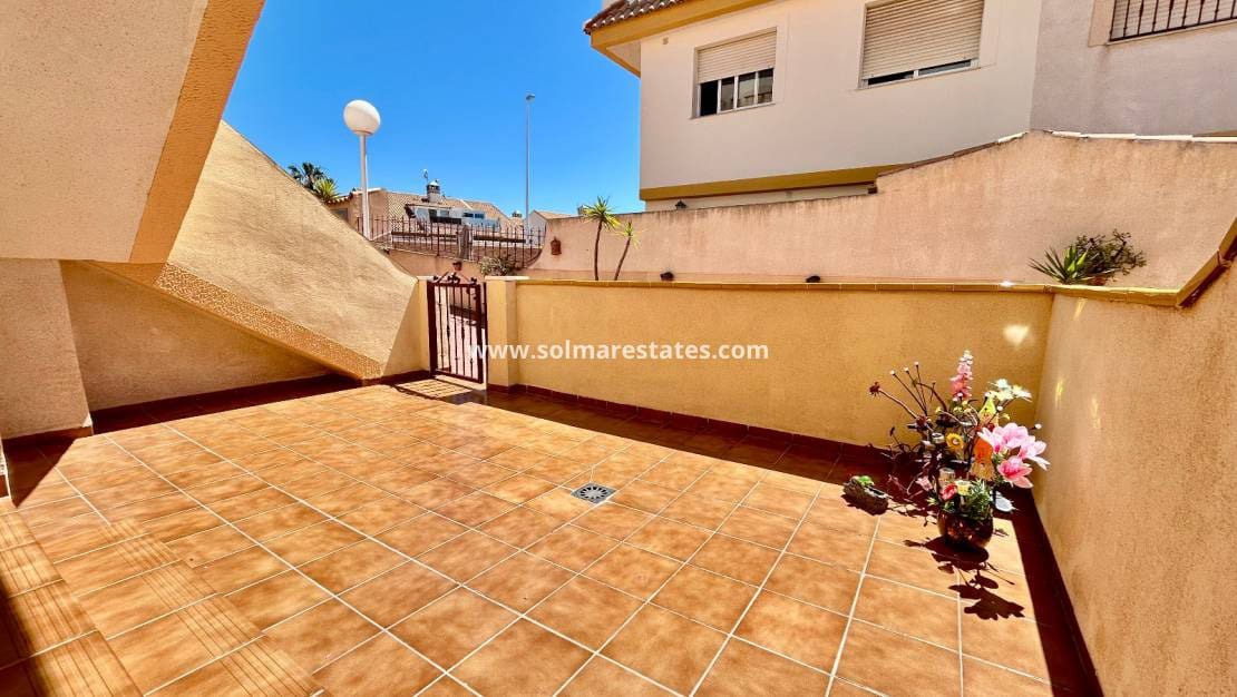 2 quarto Apartamento para venda em La Zenia com piscina - 190 900 € (Ref: 9854609)