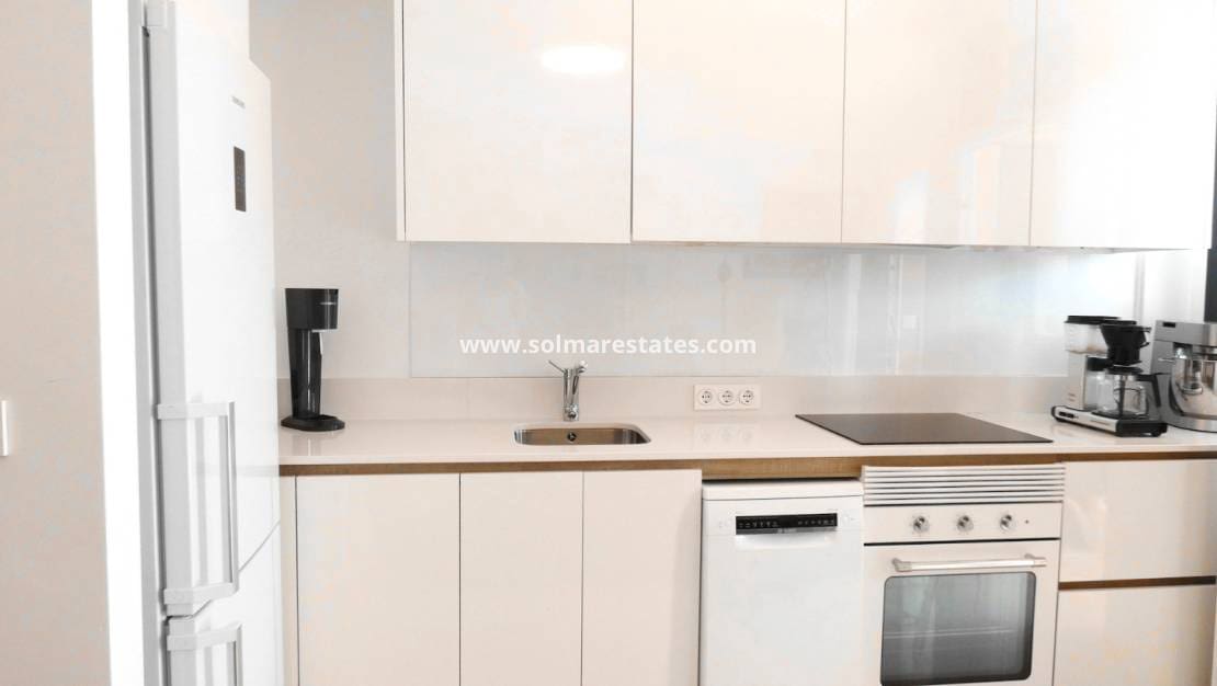 2 sypialnia Apartament na sprzedaż w Villamartin z basenem - 229 000 € (Ref: 9854689)
