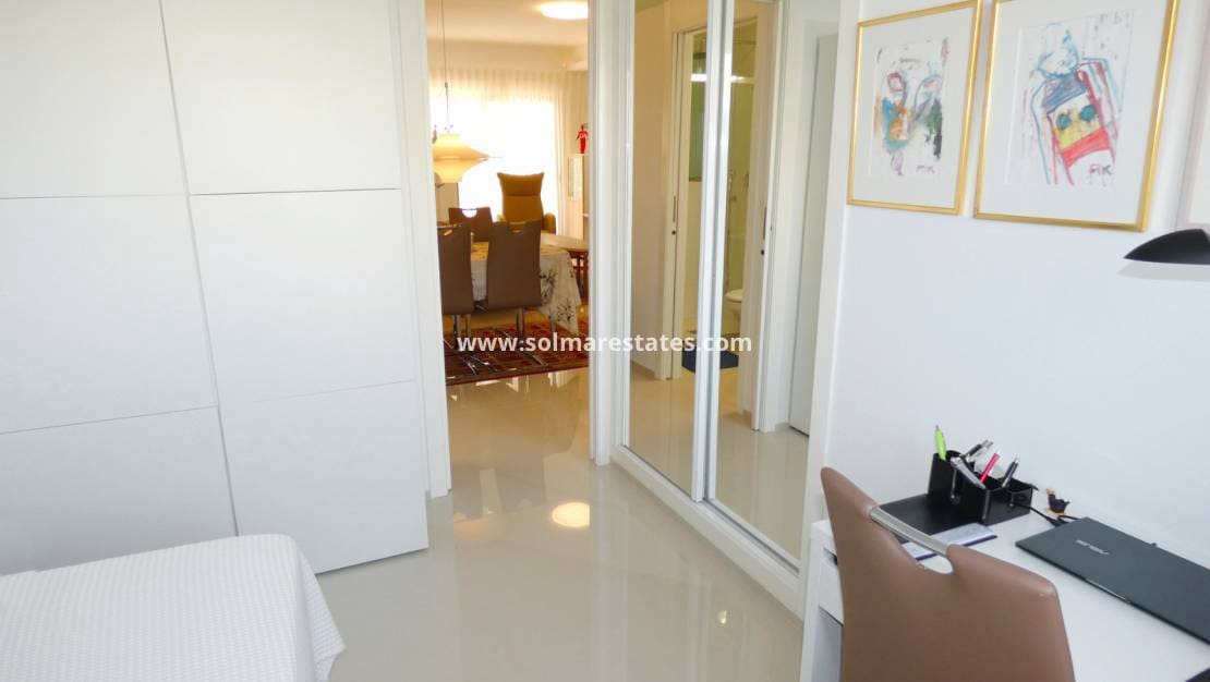 2 sypialnia Apartament na sprzedaż w Villamartin z basenem - 229 000 € (Ref: 9854689)