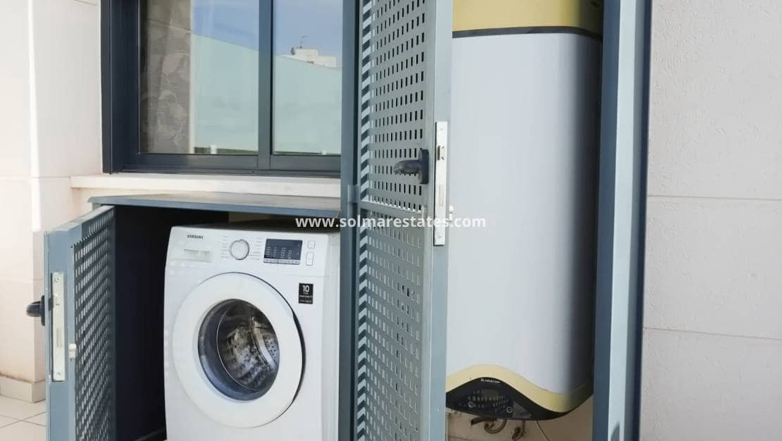 2 sypialnia Apartament na sprzedaż w Villamartin z basenem - 229 000 € (Ref: 9854689)