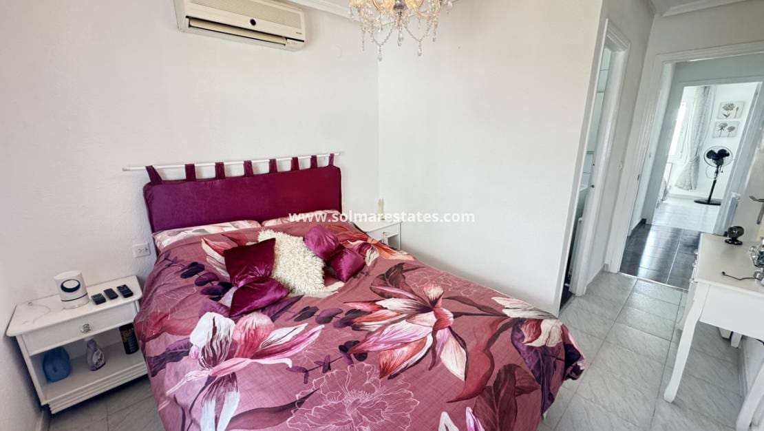 2 makuuhuone Huvila myytävänä paikassa Villamartin mukana uima-altaan - 299 995 € (Ref: 9863550)