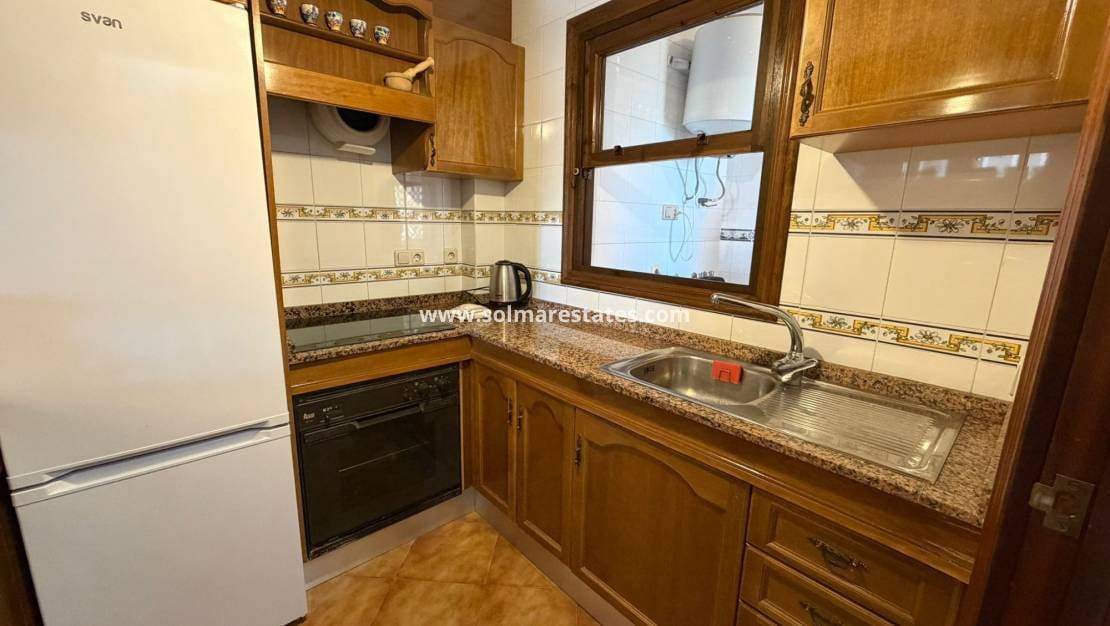 2 chambre Appartement à vendre à Cabo Roig avec piscine - 205 000 € (Ref: 9863551)
