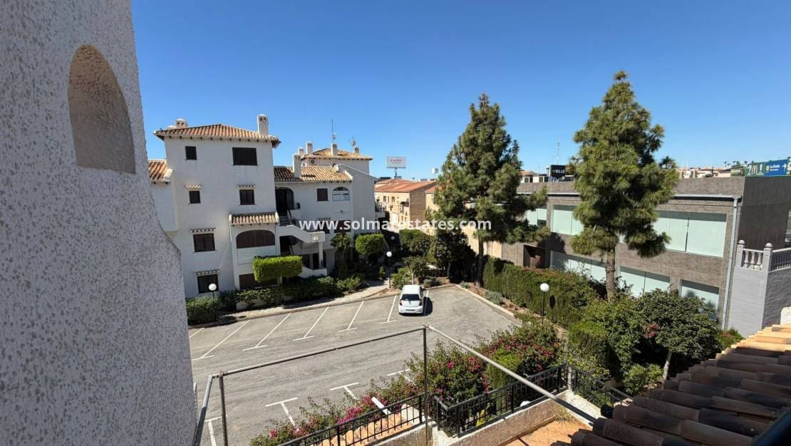 2 chambre Appartement à vendre à Cabo Roig avec piscine - 205 000 € (Ref: 9863551)