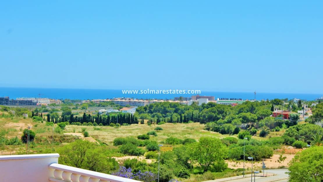 2 soverom Kjedet enebolig til salgs i Cabo Roig med svømmebasseng - € 219 900 (Ref: 9863554)