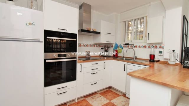 2 soverom Kjedet enebolig til salgs i Cabo Roig, Orihuela med svømmebasseng - € 219 900 (Ref: 9863554)