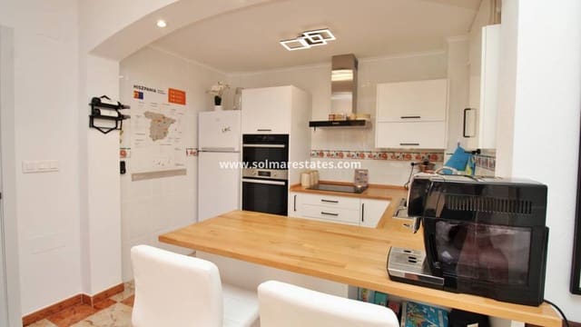 2 soverom Kjedet enebolig til salgs i Cabo Roig, Orihuela med svømmebasseng - € 219 900 (Ref: 9863554)