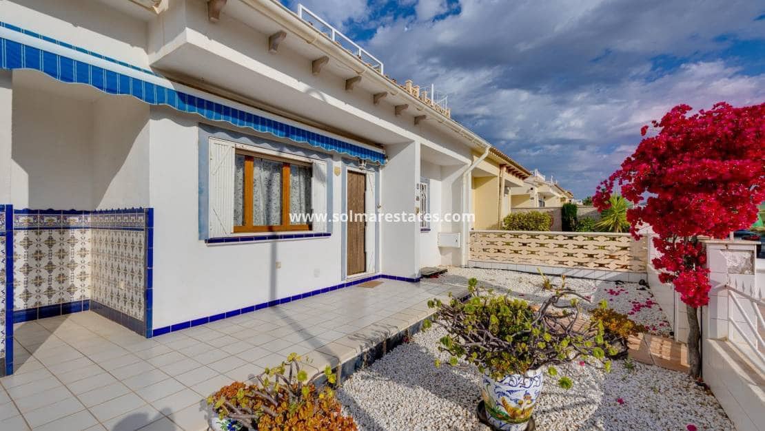 2 bedroom Townhouse for sale in La Florida - € 186,500 (Ref: 9865935)