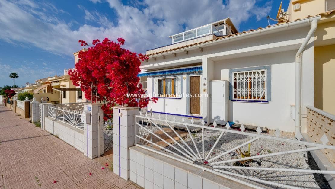 2 bedroom Townhouse for sale in La Florida - € 186,500 (Ref: 9865935)