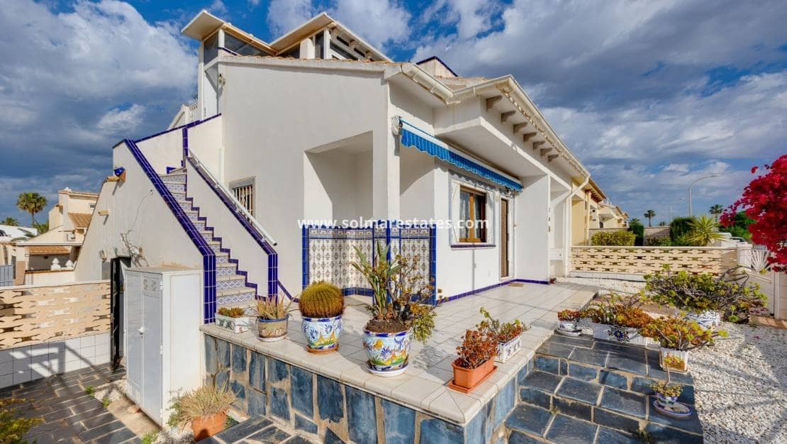 2 bedroom Townhouse for sale in La Florida - € 186,500 (Ref: 9865935)