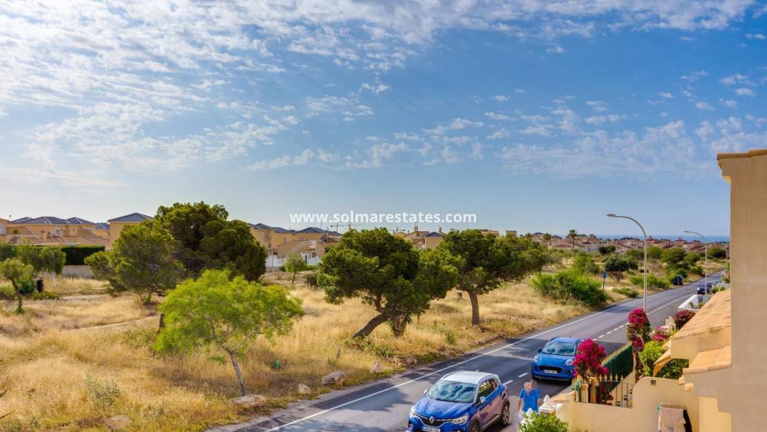 2 bedroom Townhouse for sale in La Florida - € 186,500 (Ref: 9865935)