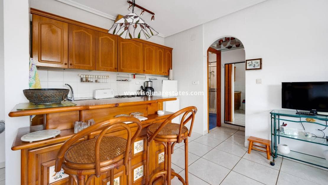 2 bedroom Townhouse for sale in La Florida - € 186,500 (Ref: 9865935)