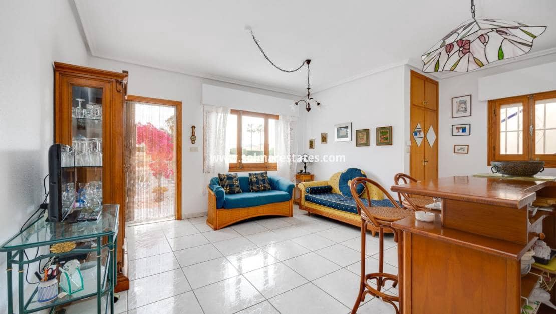 2 bedroom Townhouse for sale in La Florida - € 186,500 (Ref: 9865935)