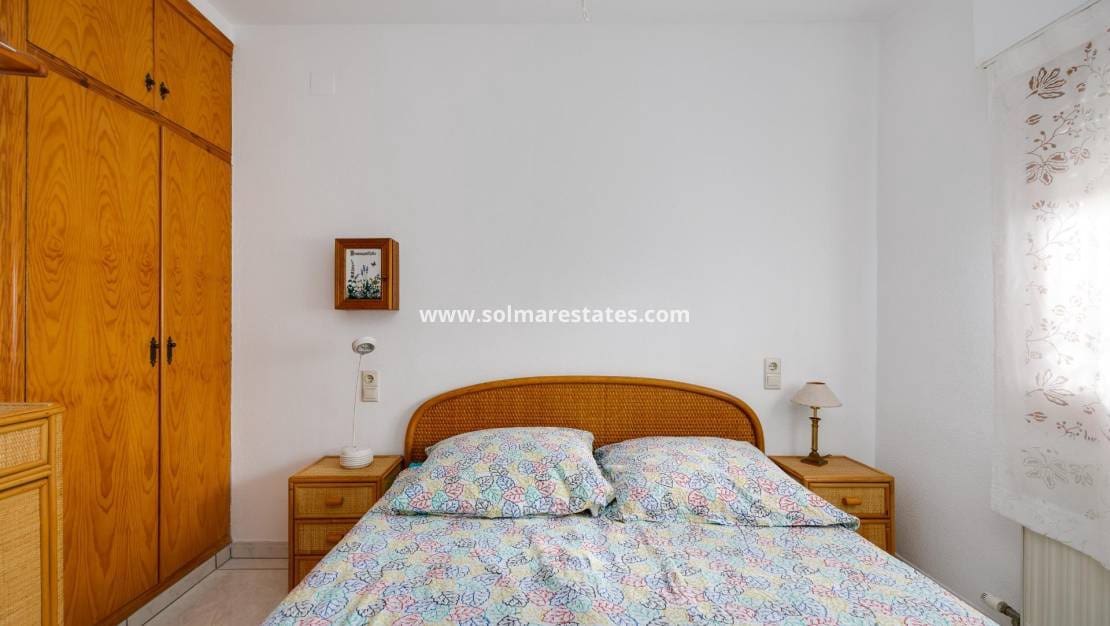 2 bedroom Townhouse for sale in La Florida - € 186,500 (Ref: 9865935)