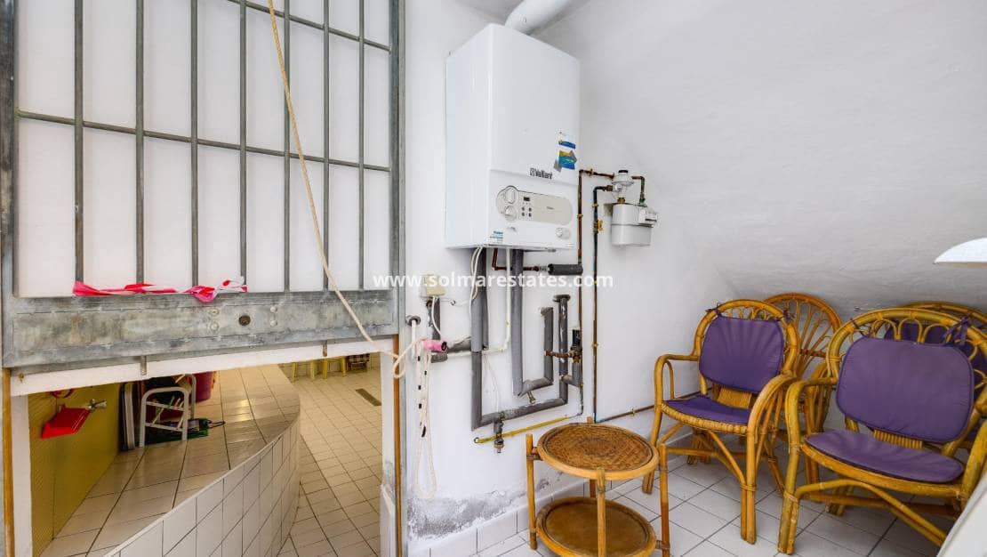 2 bedroom Townhouse for sale in La Florida - € 186,500 (Ref: 9865935)