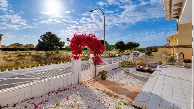 2 bedroom Townhouse for sale in La Florida, Orihuela - € 186,500 (Ref: 9865935)