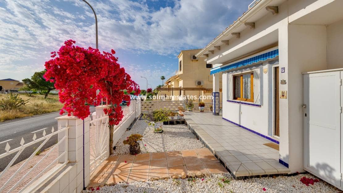 2 bedroom Townhouse for sale in La Florida - € 186,500 (Ref: 9865935)