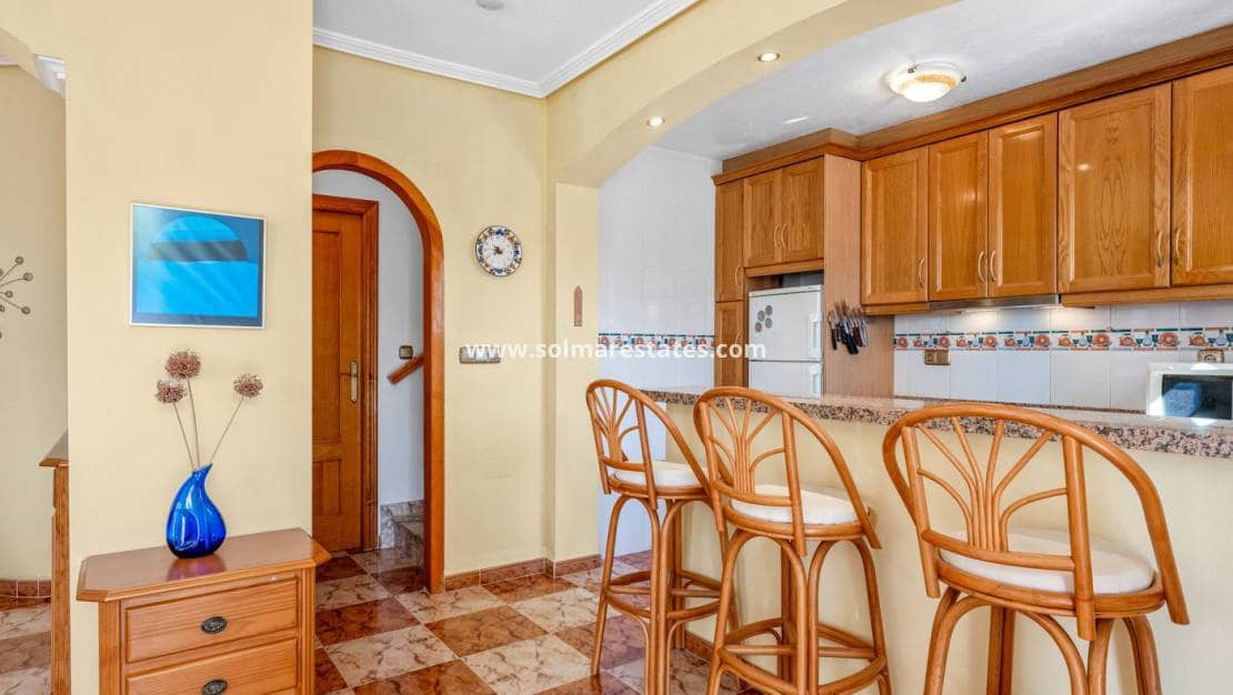 2 soverom Hus til salgs i Cabo Roig med svømmebasseng - € 219 000 (Ref: 9866047)