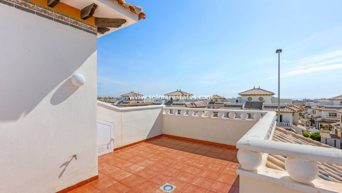 2 soverom Hus til salgs i Cabo Roig med svømmebasseng - € 219 000 (Ref: 9866047)