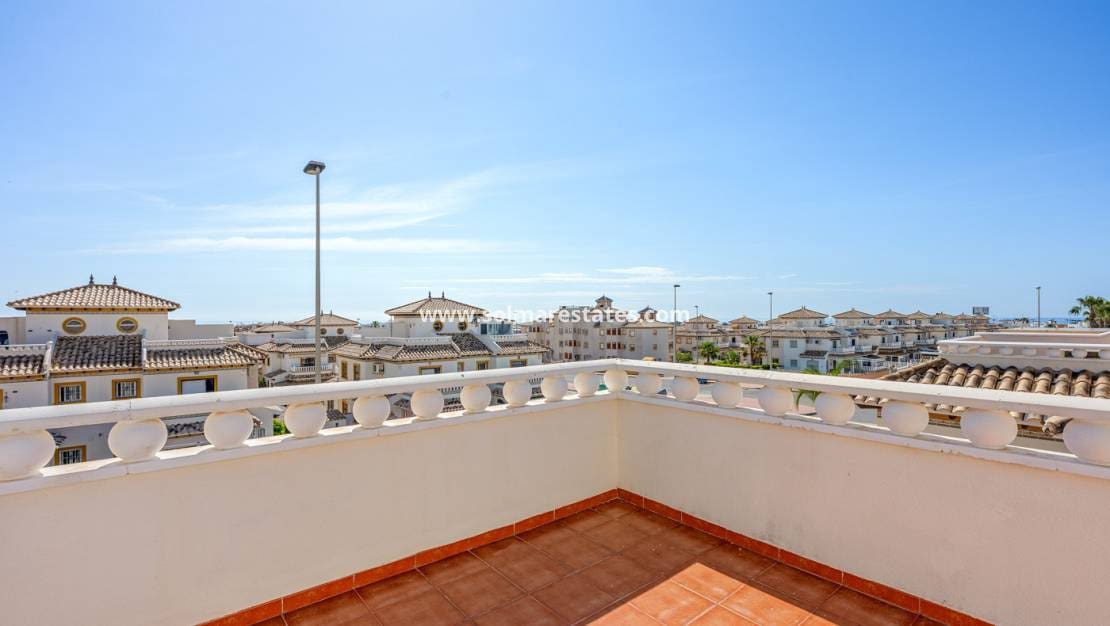 2 soverom Hus til salgs i Cabo Roig med svømmebasseng - € 219 000 (Ref: 9866047)