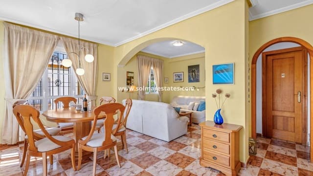 2 soverom Hus til salgs i Cabo Roig, Orihuela med svømmebasseng - € 219 000 (Ref: 9866047)