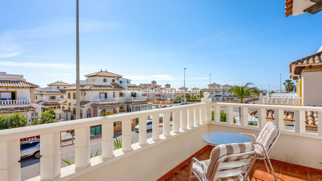 2 soverom Hus til salgs i Cabo Roig med svømmebasseng - € 219 000 (Ref: 9866047)