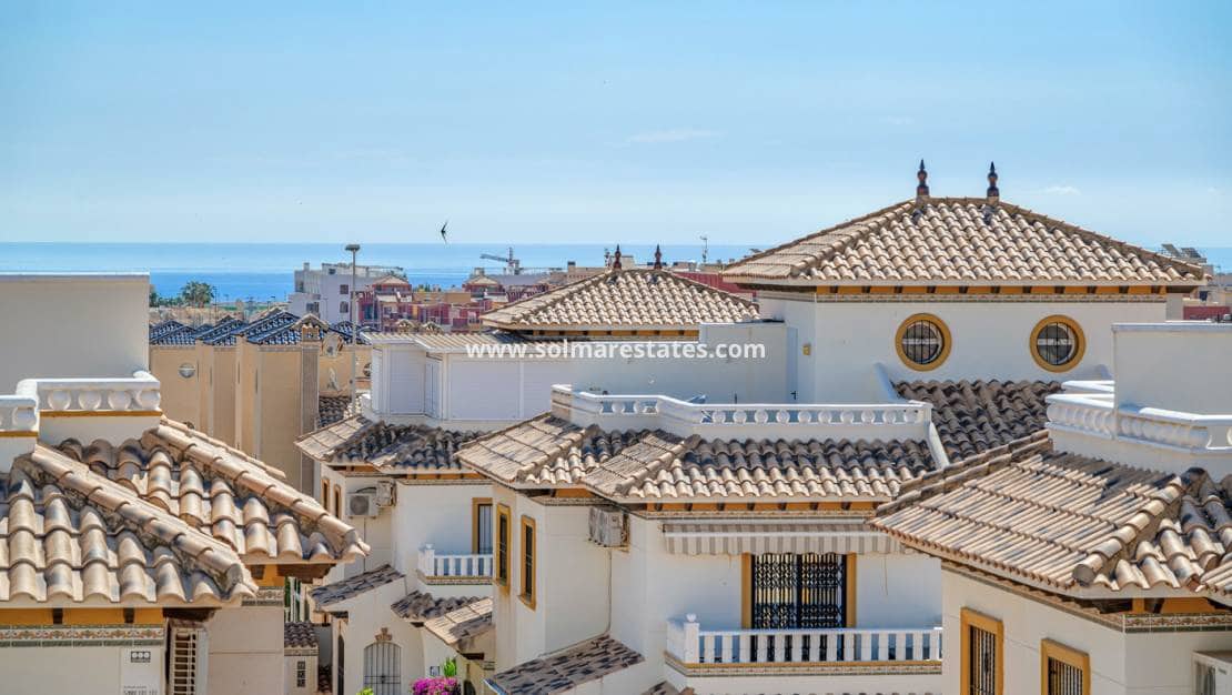 2 soverom Hus til salgs i Cabo Roig med svømmebasseng - € 219 000 (Ref: 9866047)