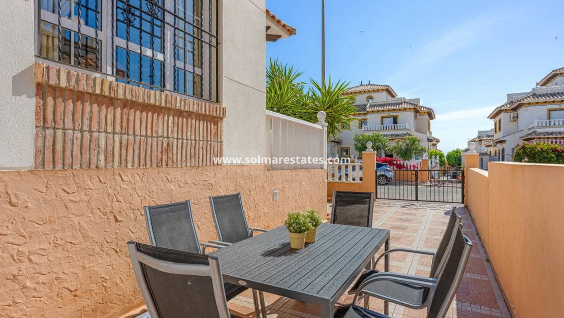 2 soverom Hus til salgs i Cabo Roig med svømmebasseng - € 219 000 (Ref: 9866047)