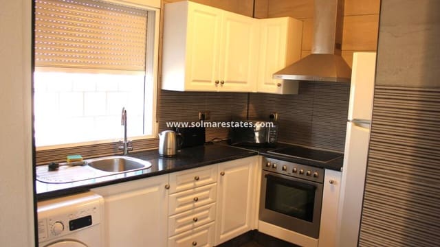 5 soveværelse Villa til salg i Playa Flamenca, Orihuela med swimmingpool - € 359.995 (Ref: 9867666)