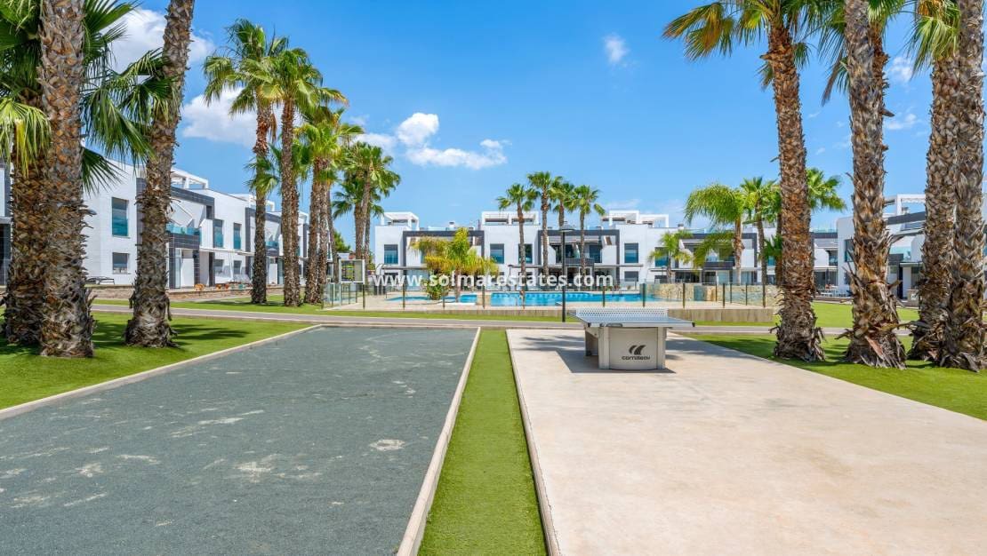 2 soverom Leilighet til salgs i La Zenia med svømmebasseng - € 339 000 (Ref: 9867667)