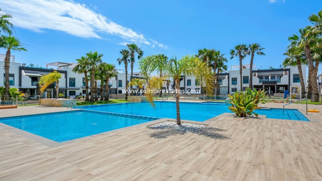 2 soverom Leilighet til salgs i La Zenia med svømmebasseng - € 339 000 (Ref: 9867667)