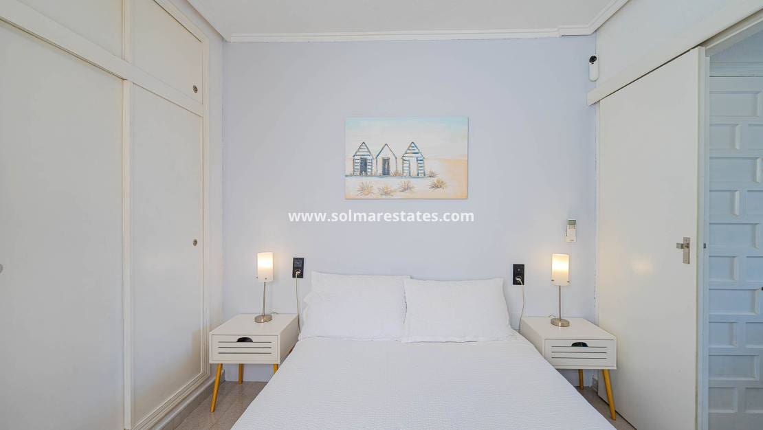 1 bedroom Apartment for sale in Punta Prima with pool - € 135,000 (Ref: 9867668)