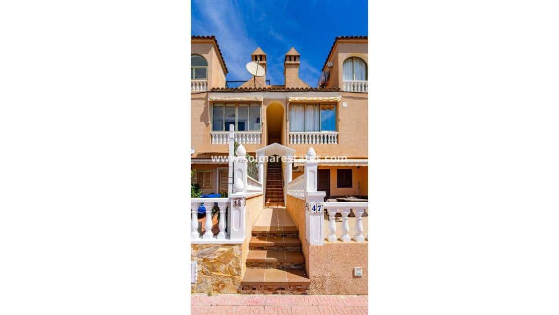 1 bedroom Apartment for sale in Punta Prima with pool - € 135,000 (Ref: 9867668)