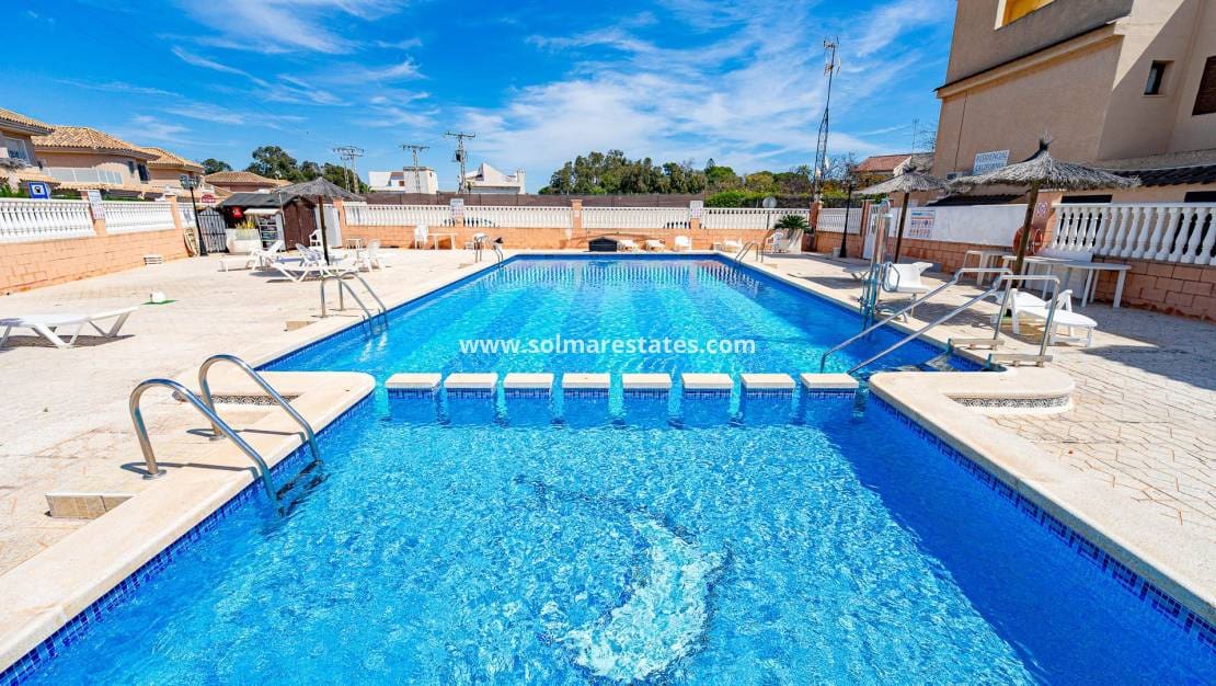 1 bedroom Apartment for sale in Punta Prima with pool - € 135,000 (Ref: 9867668)