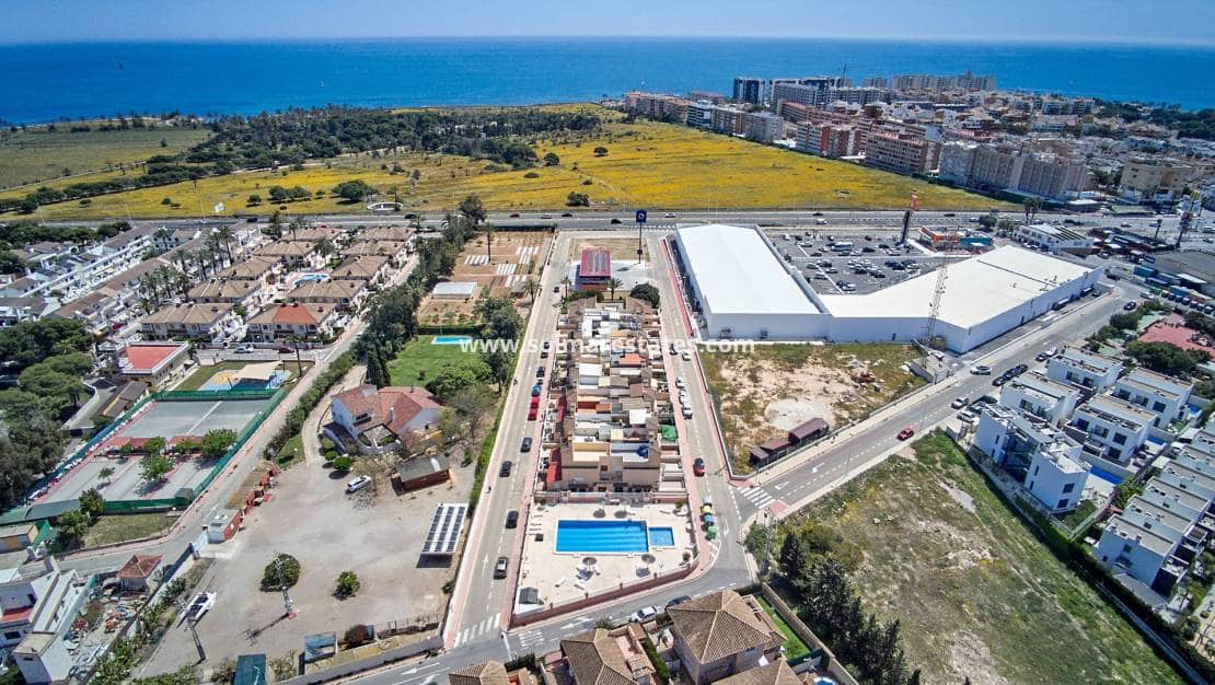 1 bedroom Apartment for sale in Punta Prima with pool - € 135,000 (Ref: 9867668)