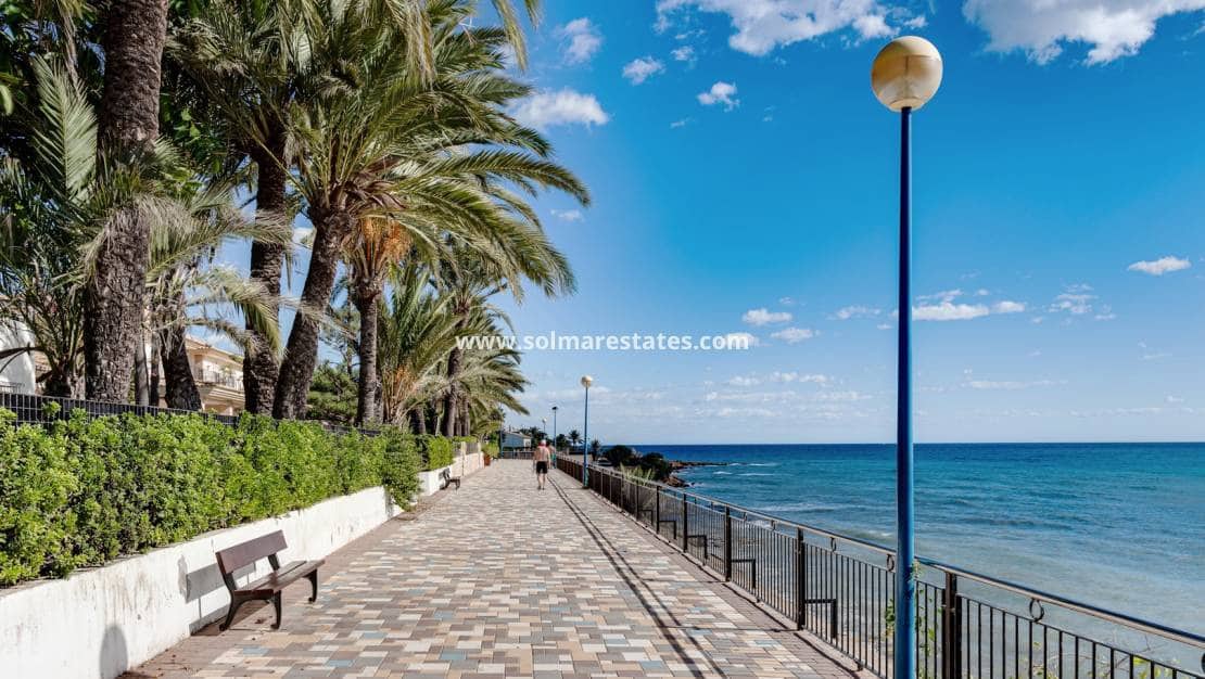 1 bedroom Apartment for sale in Punta Prima with pool - € 135,000 (Ref: 9867668)