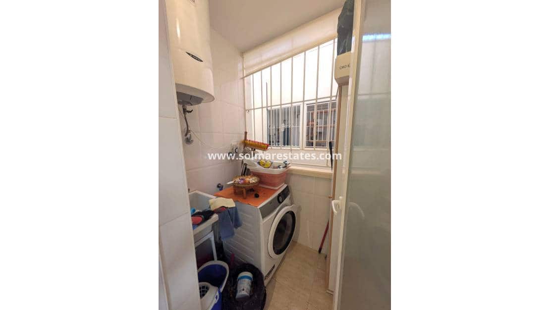 3 soveværelse Lejlighed til salg i Playa Flamenca med swimmingpool - € 249.000 (Ref: 9867669)