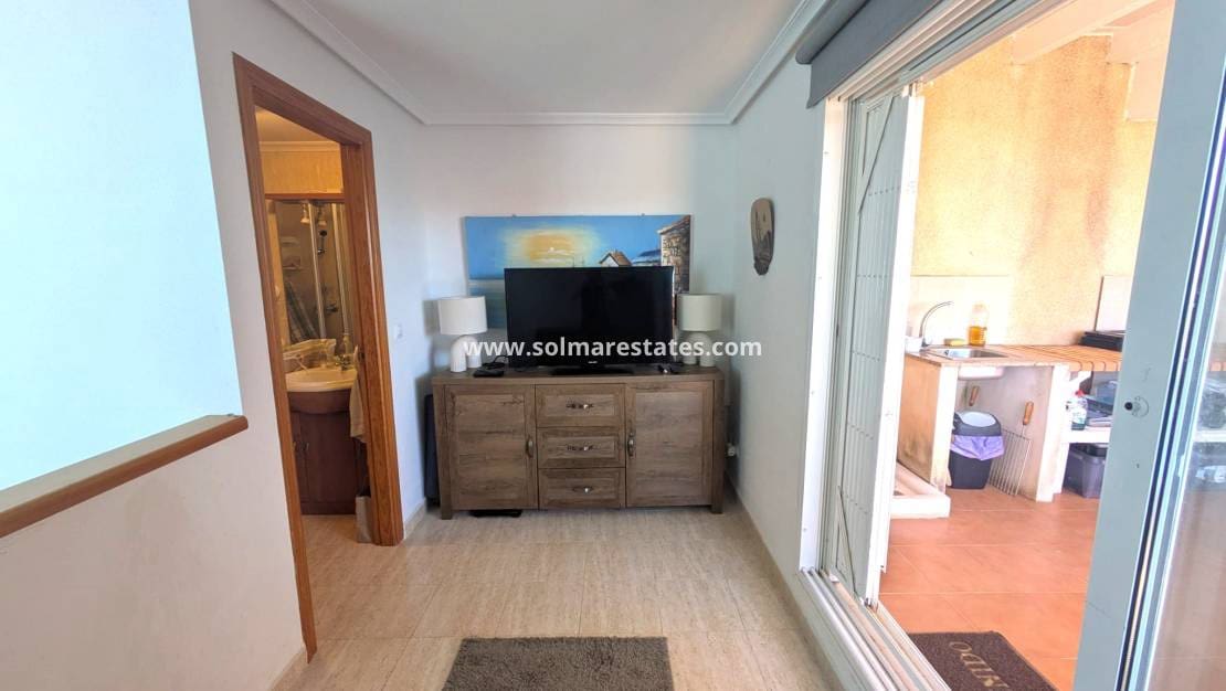 3 soveværelse Lejlighed til salg i Playa Flamenca med swimmingpool - € 249.000 (Ref: 9867669)