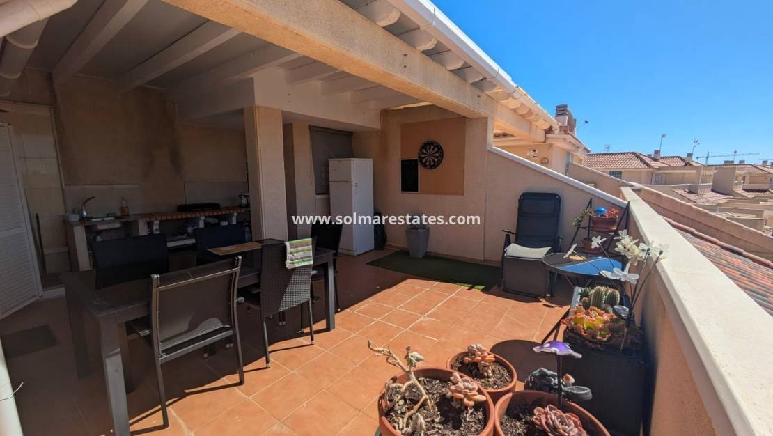 3 soveværelse Lejlighed til salg i Playa Flamenca med swimmingpool - € 249.000 (Ref: 9867669)