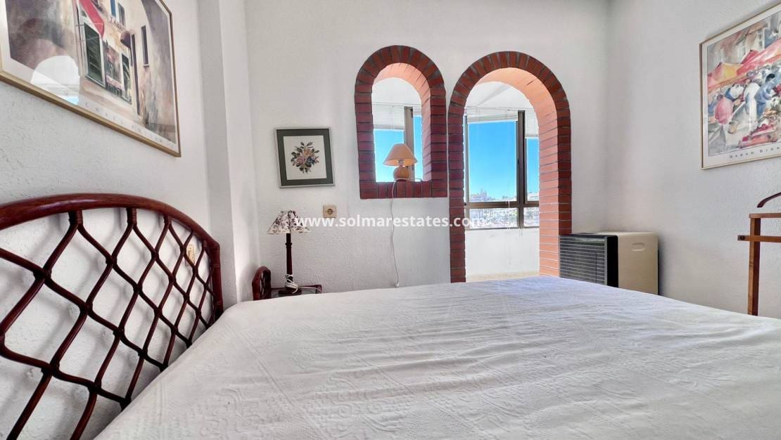 2 Zimmer Apartment zu verkaufen in Cabo Cervera mit Pool - 189.900 € (Ref: 9867670)