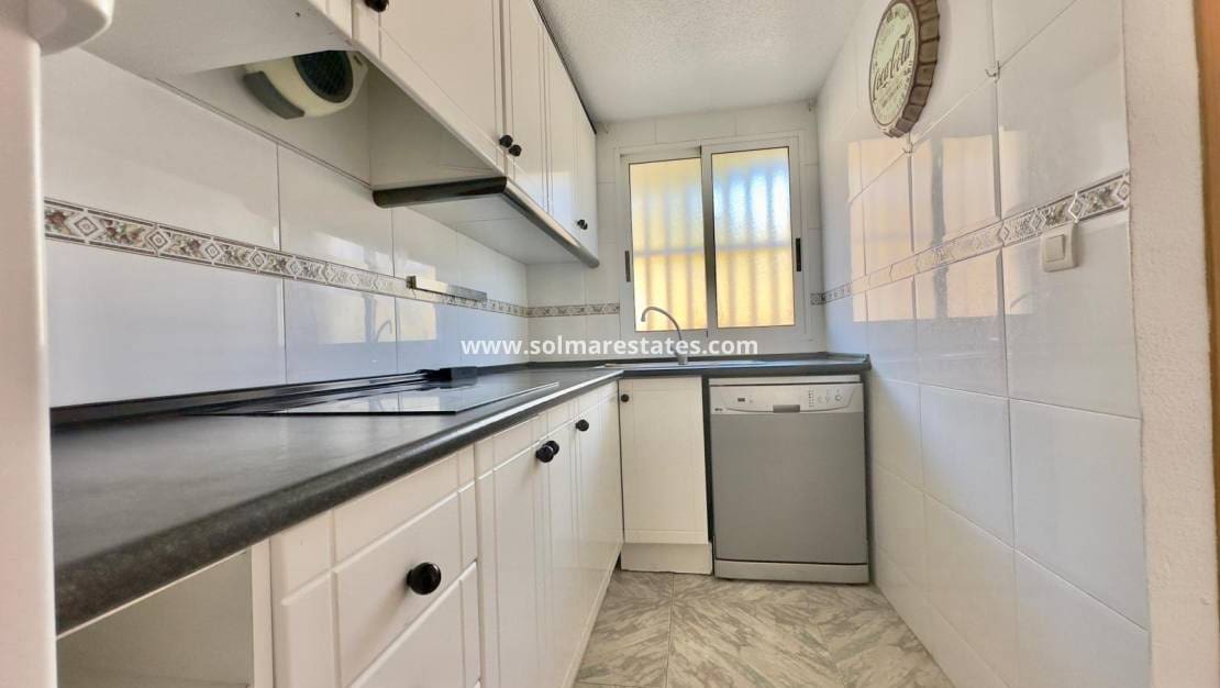 2 soverom Leilighet til salgs i Cabo Cervera med svømmebasseng - € 199 000 (Ref: 9867671)