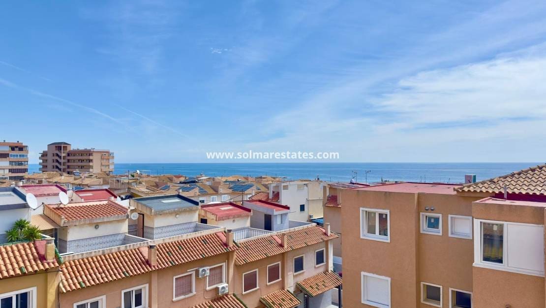 2 soverom Leilighet til salgs i Cabo Cervera med svømmebasseng - € 199 000 (Ref: 9867671)