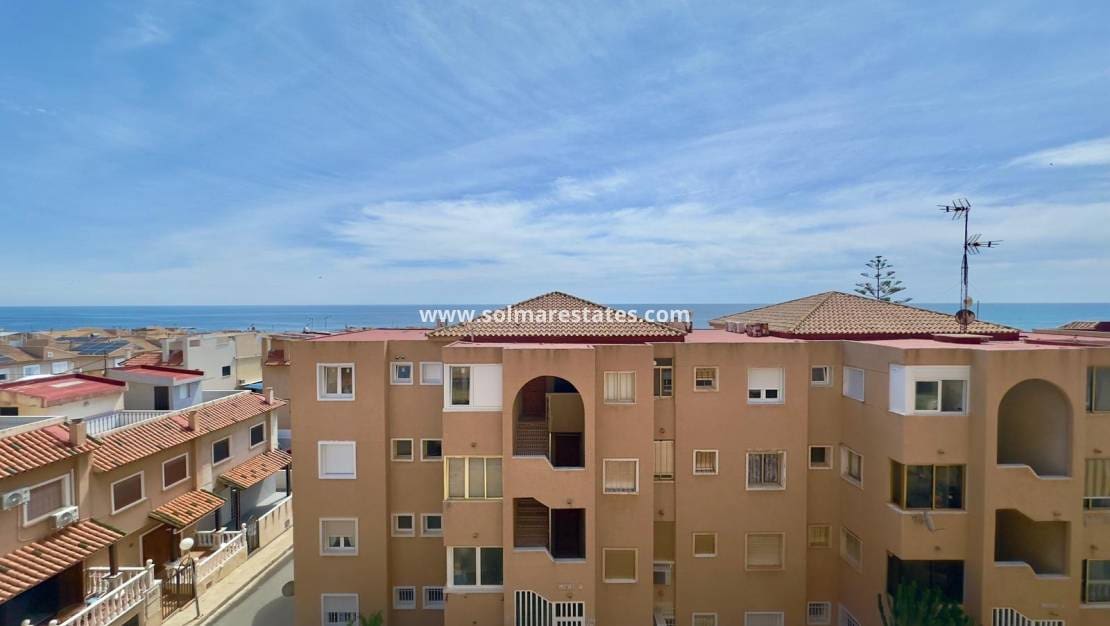 2 soverom Leilighet til salgs i Cabo Cervera med svømmebasseng - € 199 000 (Ref: 9867671)