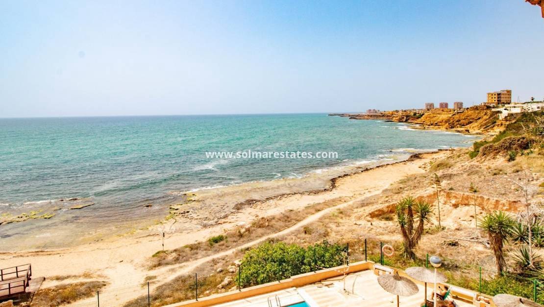 2 soverom Leilighet til salgs i Cabo Cervera med svømmebasseng - € 199 000 (Ref: 9867671)