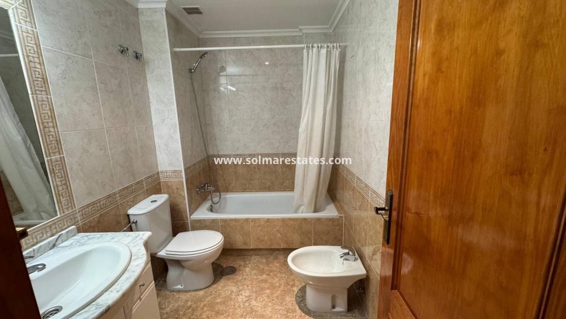2 chambre Appartement à vendre à Cabo Roig avec piscine - 185 000 € (Ref: 9867675)