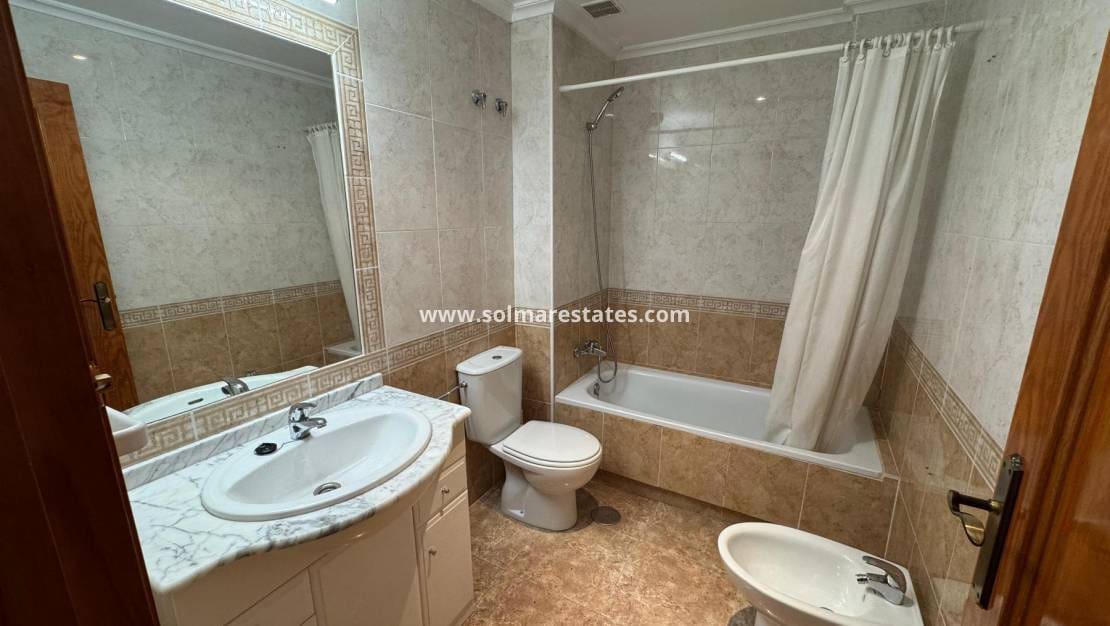 2 chambre Appartement à vendre à Cabo Roig avec piscine - 185 000 € (Ref: 9867675)