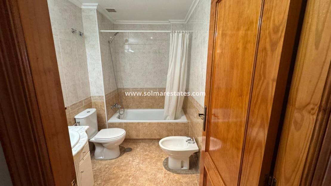 2 chambre Appartement à vendre à Cabo Roig avec piscine - 185 000 € (Ref: 9867675)