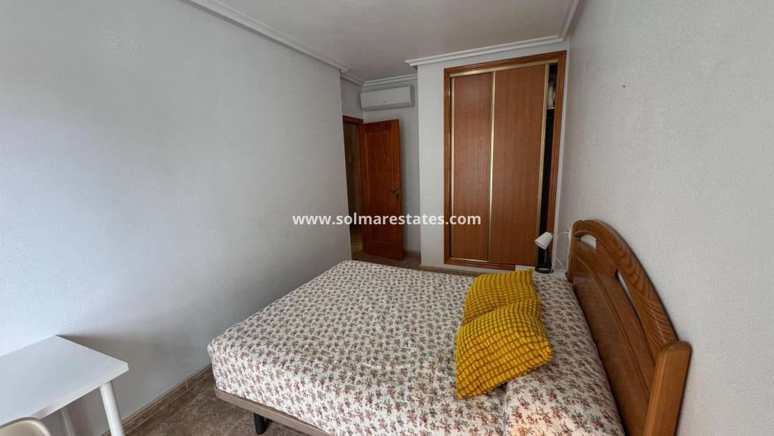 2 chambre Appartement à vendre à Cabo Roig avec piscine - 185 000 € (Ref: 9867675)